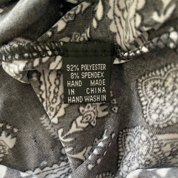 Beach dress - Picture 4 of 5